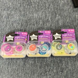 Brand new glow in the dark Tommee Tippee pacifiers 18-36months